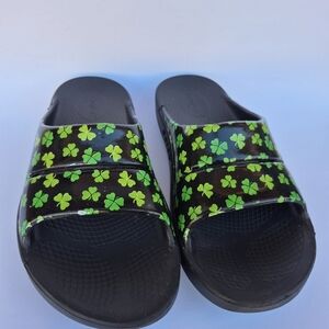 OOFOS OOriginal Sport Shamrock Slides - Women’s 9 / Men's 7 - Black/Green
